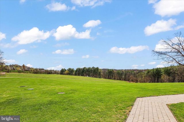 15 MAPLE GROVE RD, Hanover, PA 17331