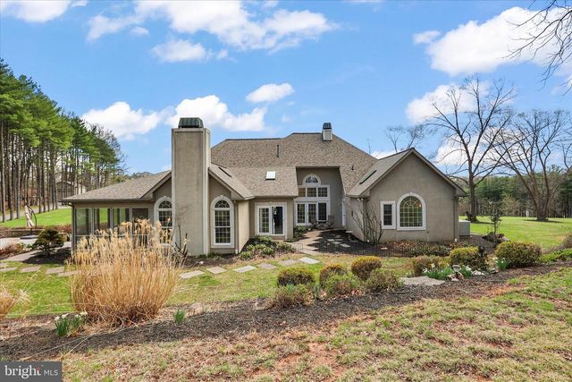 15 MAPLE GROVE RD, Hanover, PA 17331
