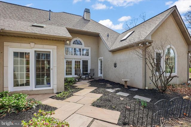 15 MAPLE GROVE RD, Hanover, PA 17331