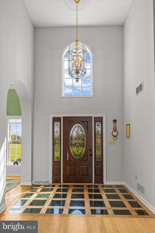 15 MAPLE GROVE RD, Hanover, PA 17331