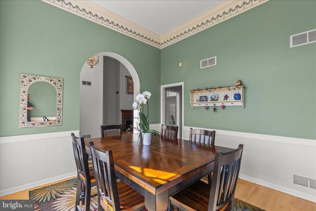 15 MAPLE GROVE RD, Hanover, PA 17331