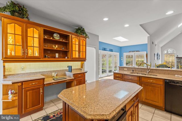15 MAPLE GROVE RD, Hanover, PA 17331