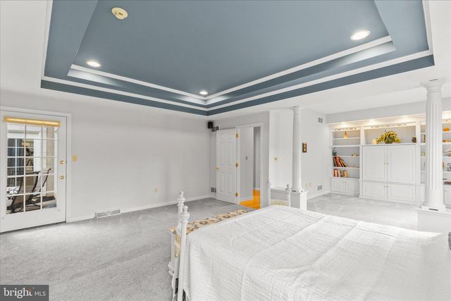 15 MAPLE GROVE RD, Hanover, PA 17331