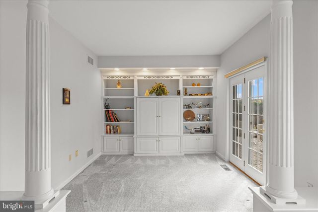 15 MAPLE GROVE RD, Hanover, PA 17331