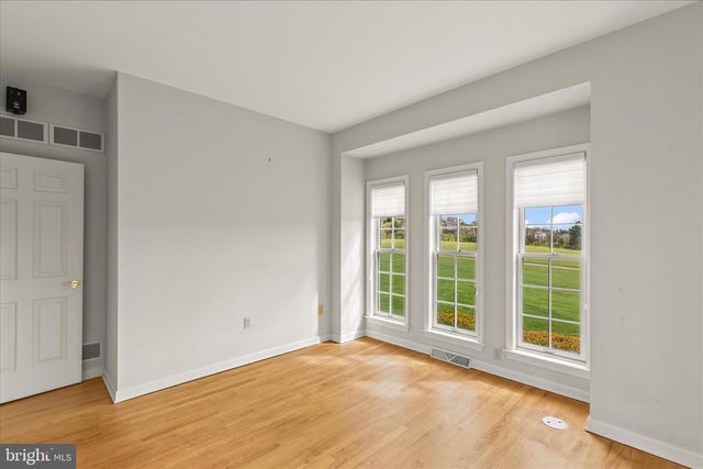 15 MAPLE GROVE RD, Hanover, PA 17331
