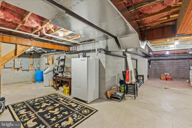 15 MAPLE GROVE RD, Hanover, PA 17331