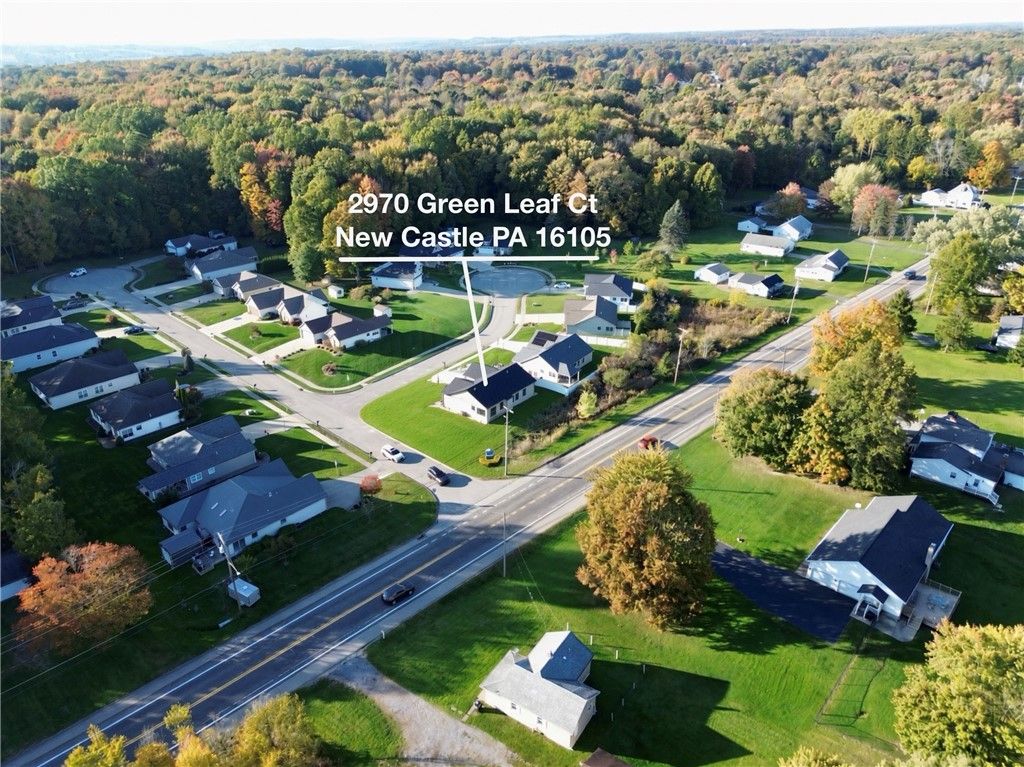 Image 11 of property listing at 2970 Green Leaf Crt, Neshannock Twp, PA 16105