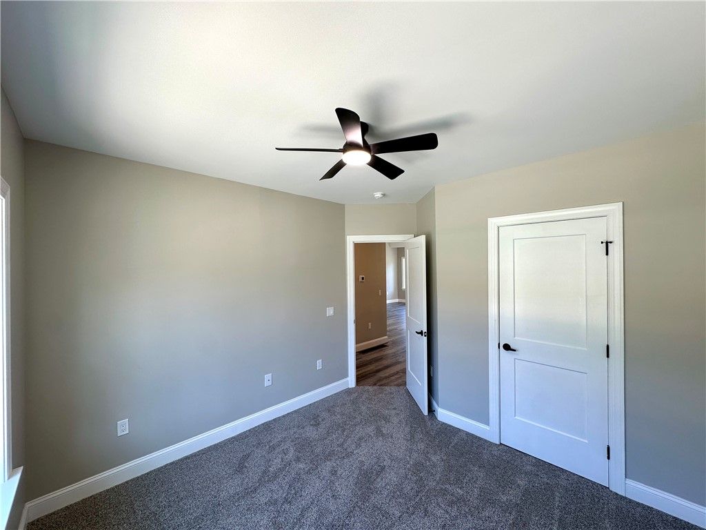 Image 31 of property listing at 2970 Green Leaf Crt, Neshannock Twp, PA 16105