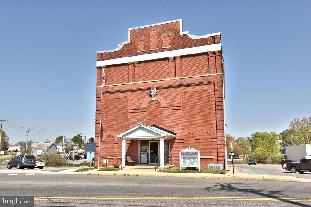 Image 1 of property listing at 125 CAUSEY AVE, Milford, DE 19963