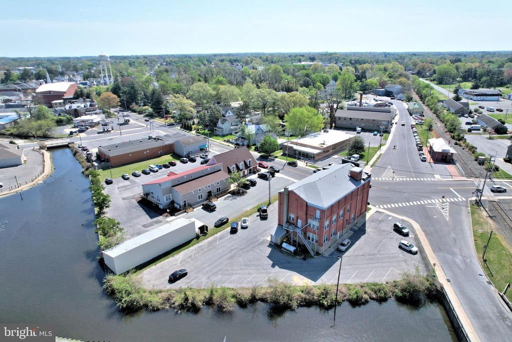 Image 12 of property listing at 125 CAUSEY AVE, Milford, DE 19963