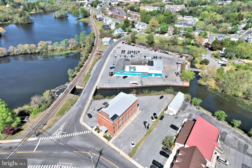 Image 8 of property listing at 125 CAUSEY AVE, Milford, DE 19963