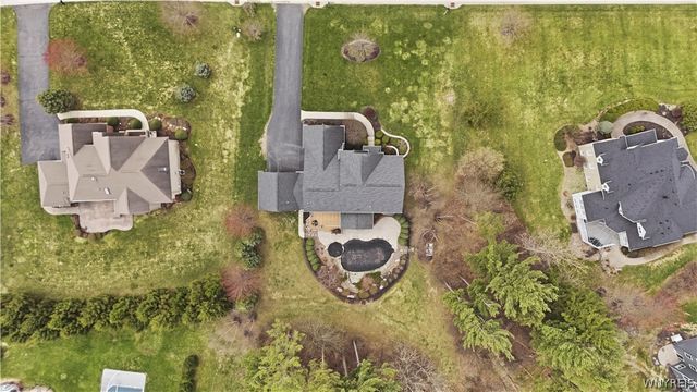 5 Kingfisher Court, Orchard Park, NY 14127