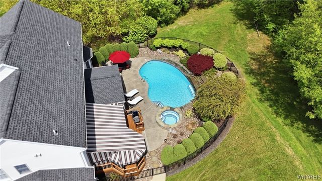 5 Kingfisher Court, Orchard Park, NY 14127