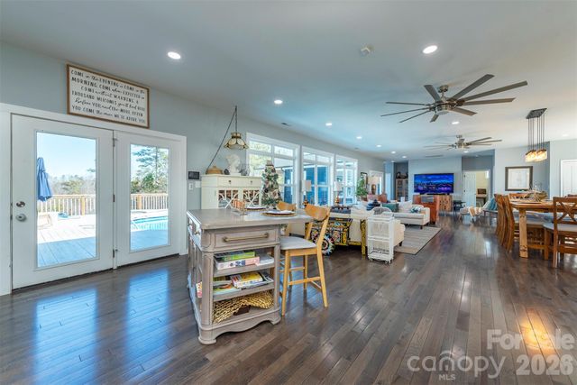 622 Rutherford Drive, Nebo, NC 28761