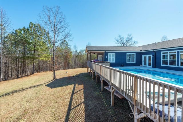 622 Rutherford Drive, Nebo, NC 28761