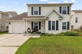 206 Rockwood PL, Suffolk, VA 23435