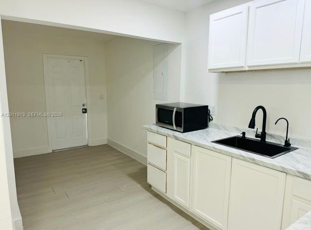 75 SW 18th Ave 75, Homestead, FL 33030