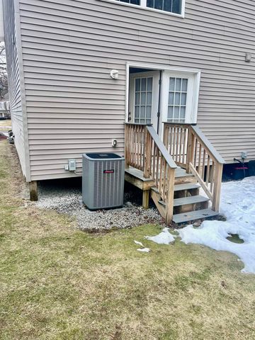 25 Shadowbrook Drive B, Hudson, NH 03051