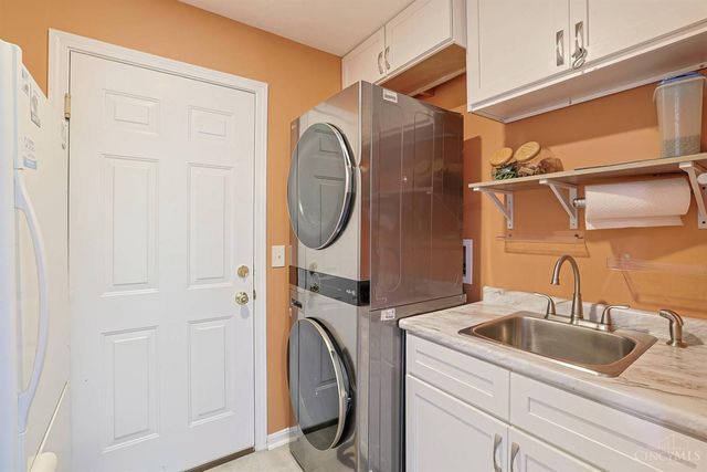 6077 Deer Crossing Court, Miami Twp, OH 45150