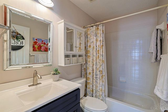 6077 Deer Crossing Court, Miami Twp, OH 45150