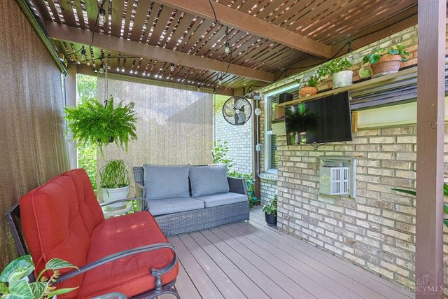 6077 Deer Crossing Court, Miami Twp, OH 45150