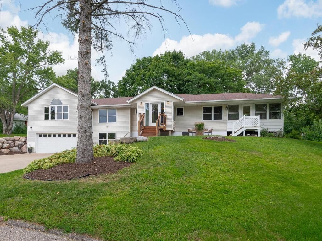 16004 Birch Lane, Minnetonka, MN 55345