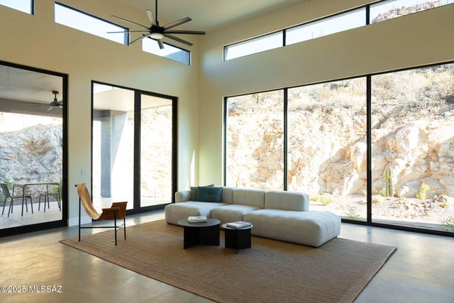 3700 W T Bench Bar Way, Marana, AZ 85658