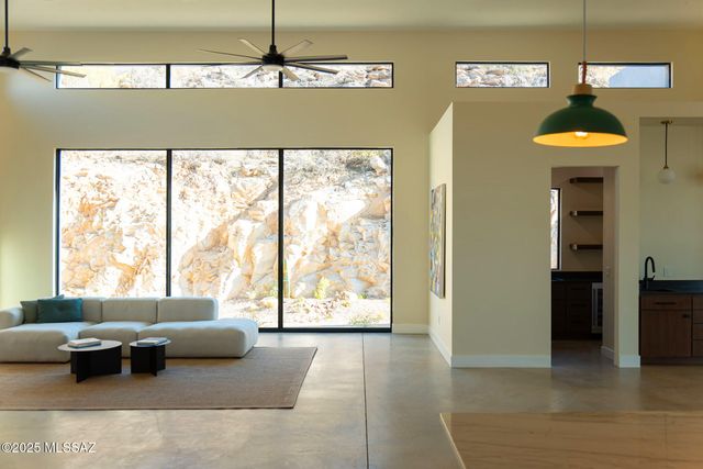 3700 W T Bench Bar Way, Marana, AZ 85658