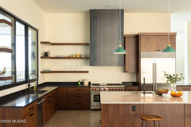 3700 W T Bench Bar Way, Marana, AZ 85658