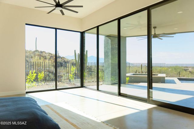 3700 W T Bench Bar Way, Marana, AZ 85658