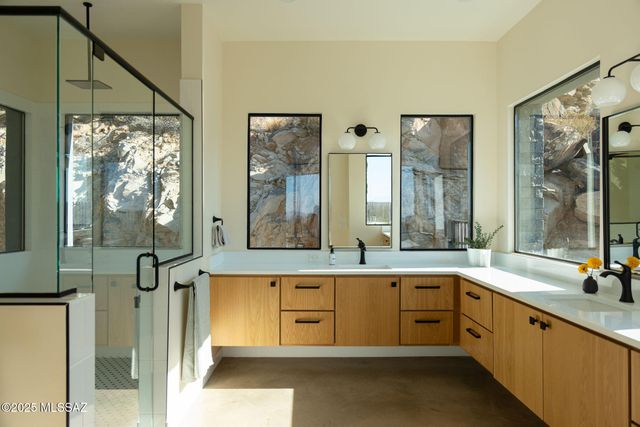 3700 W T Bench Bar Way, Marana, AZ 85658