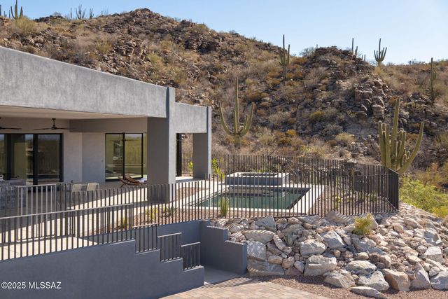 3700 W T Bench Bar Way, Marana, AZ 85658