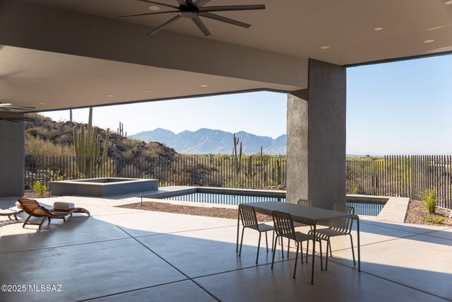 3700 W T Bench Bar Way, Marana, AZ 85658