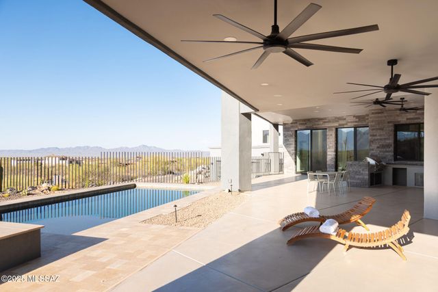 3700 W T Bench Bar Way, Marana, AZ 85658