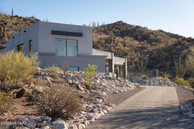 3700 W T Bench Bar Way, Marana, AZ 85658