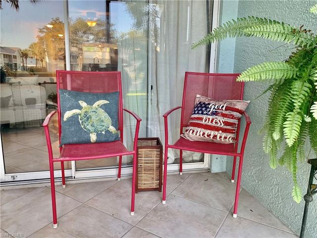 157 Wading Bird CIR K104, Naples, FL 34110