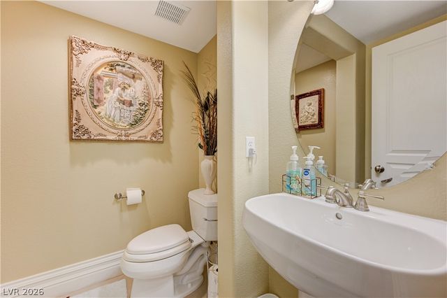 218 Crooked Putter Drive, Las Vegas, NV 89148