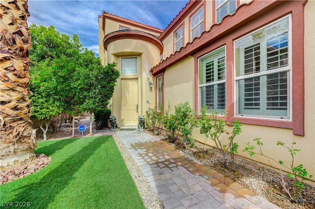 218 Crooked Putter Drive, Las Vegas, NV 89148