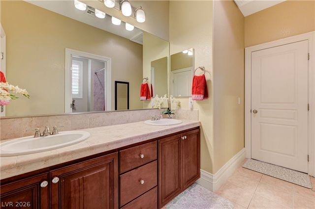 218 Crooked Putter Drive, Las Vegas, NV 89148