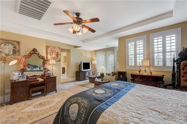 218 Crooked Putter Drive, Las Vegas, NV 89148