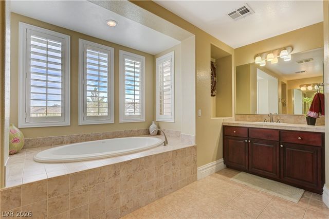 218 Crooked Putter Drive, Las Vegas, NV 89148