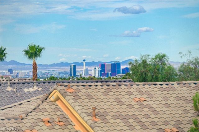 218 Crooked Putter Drive, Las Vegas, NV 89148