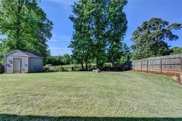 329 Kensington Trace, Bethlehem, GA 30620