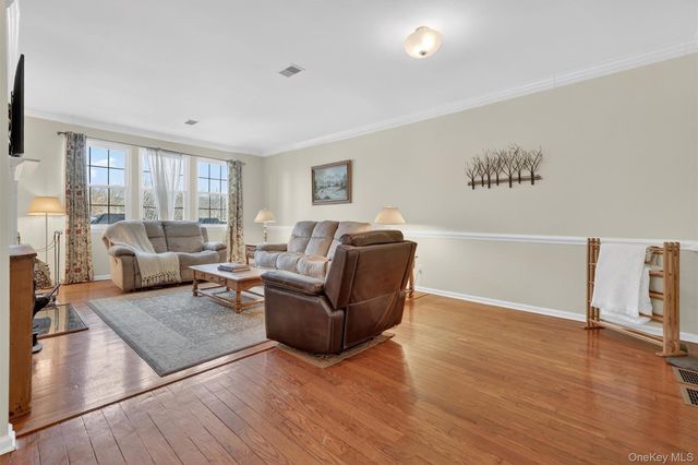 214 Woodlands Drive, Tuxedo Park, NY 10987