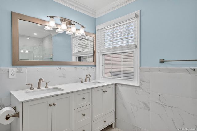 214 Woodlands Drive, Tuxedo Park, NY 10987