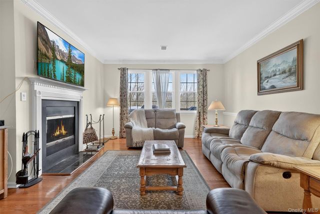 214 Woodlands Drive, Tuxedo Park, NY 10987