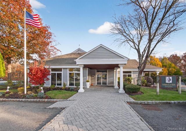 214 Woodlands Drive, Tuxedo Park, NY 10987