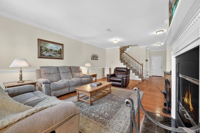 214 Woodlands Drive, Tuxedo Park, NY 10987