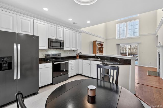 214 Woodlands Drive, Tuxedo Park, NY 10987