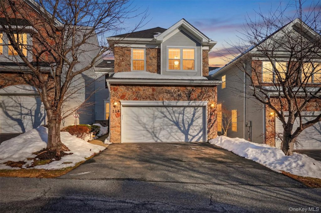 214 Woodlands Drive, Tuxedo Park, NY 10987
